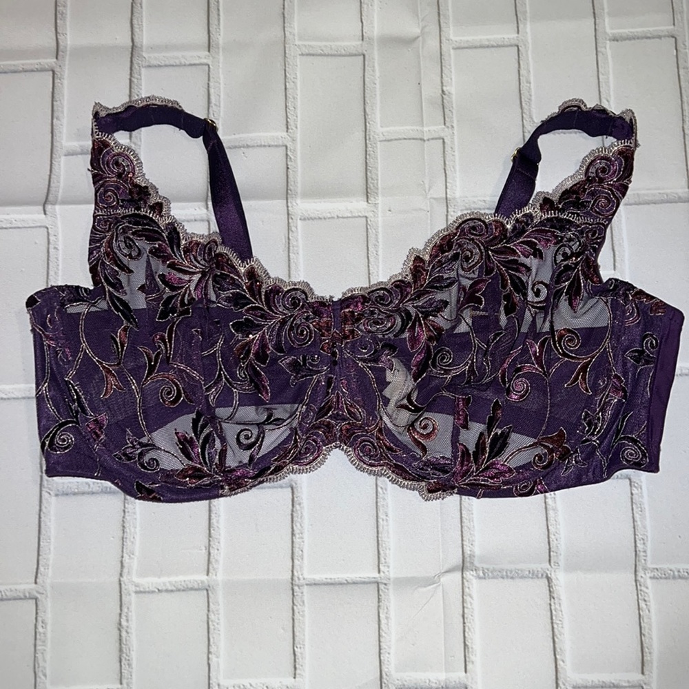 Soma floral embroidered bra size 40C